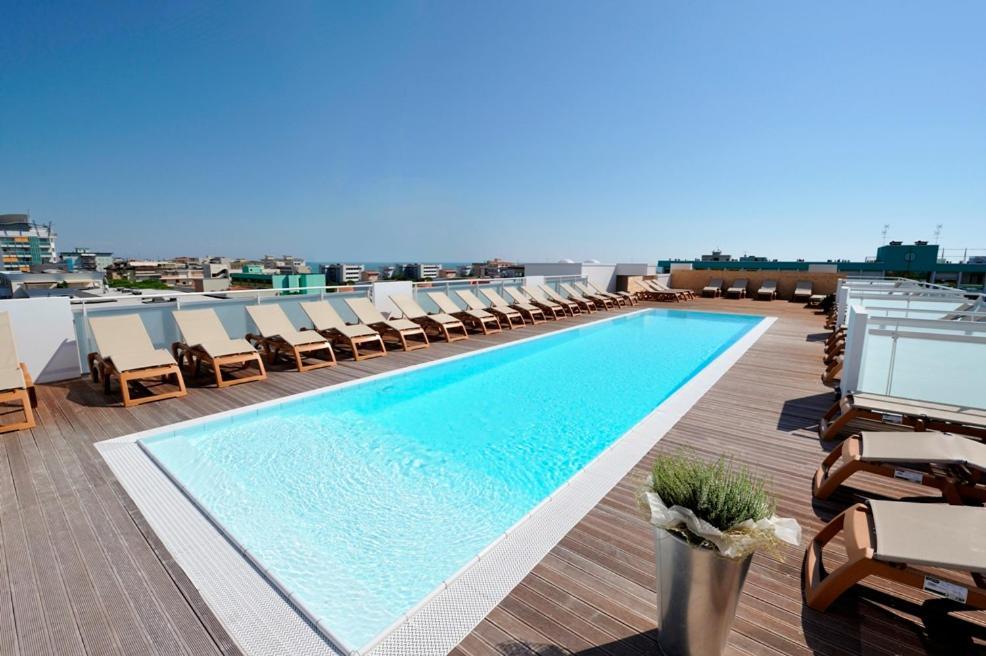 Hotel Luciana Bibione Bagian luar foto