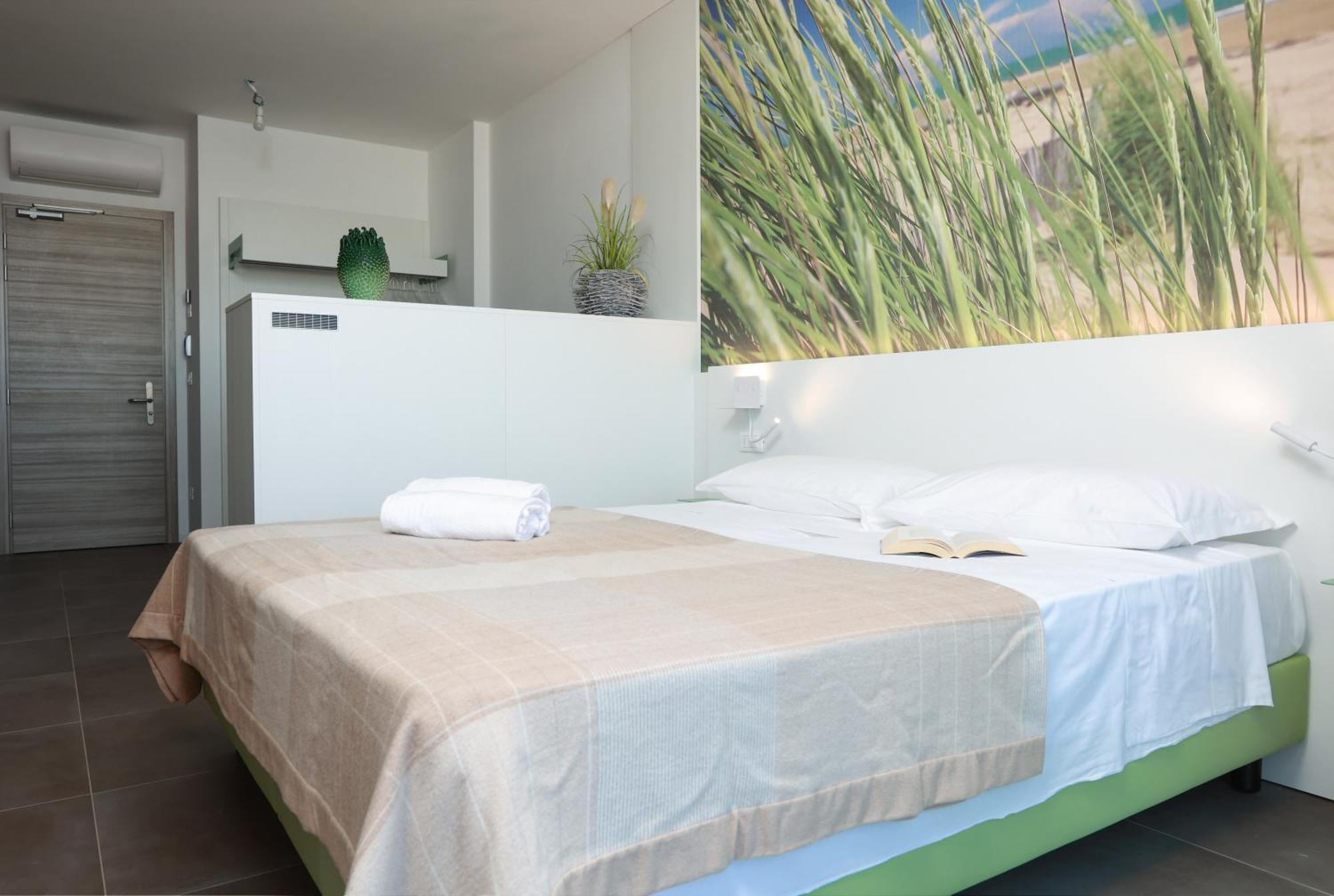 Hotel Luciana Bibione Bagian luar foto