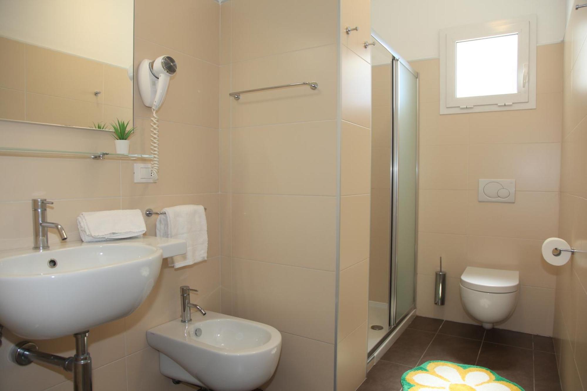 Hotel Luciana Bibione Bagian luar foto