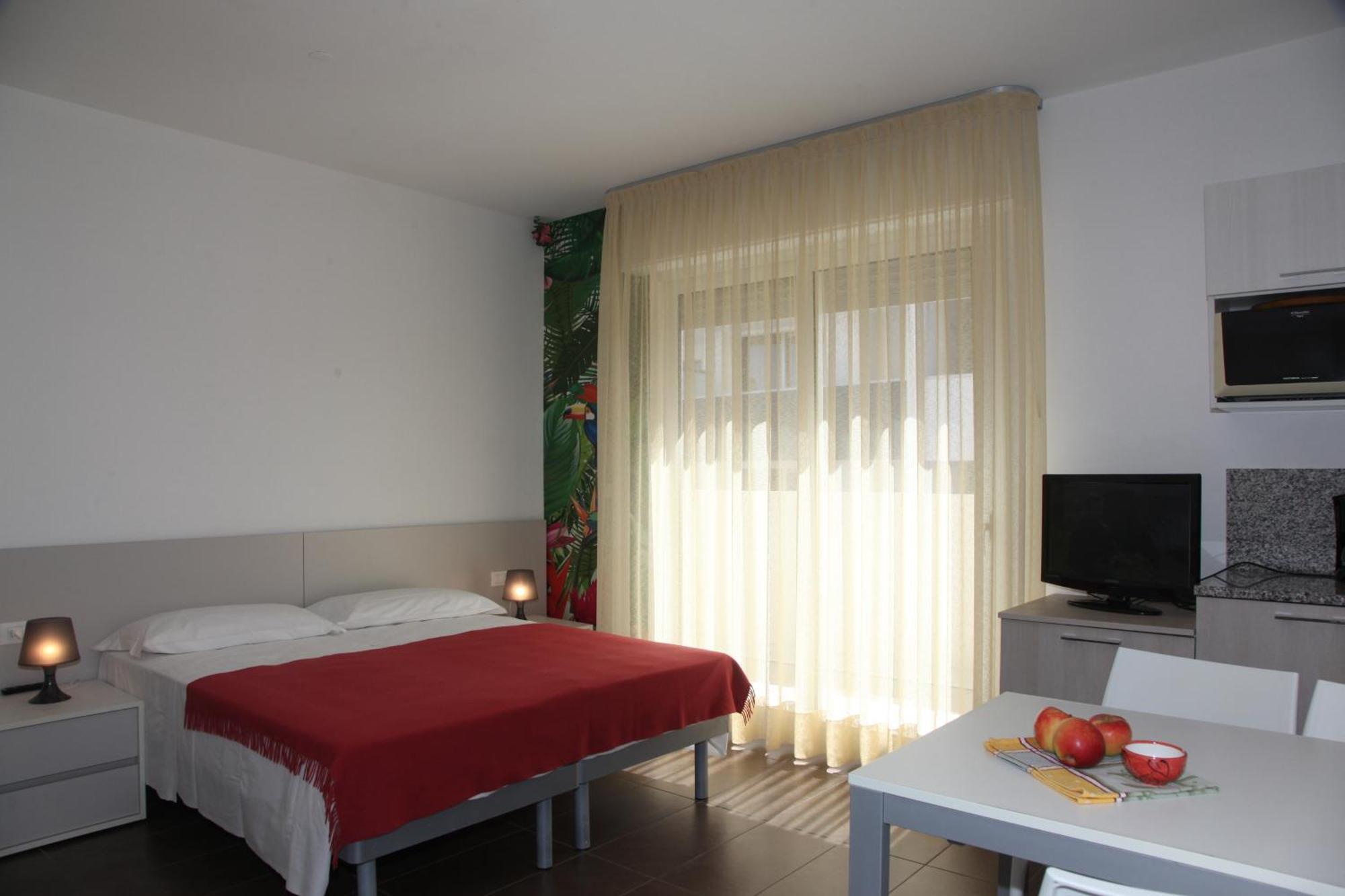 Hotel Luciana Bibione Bagian luar foto