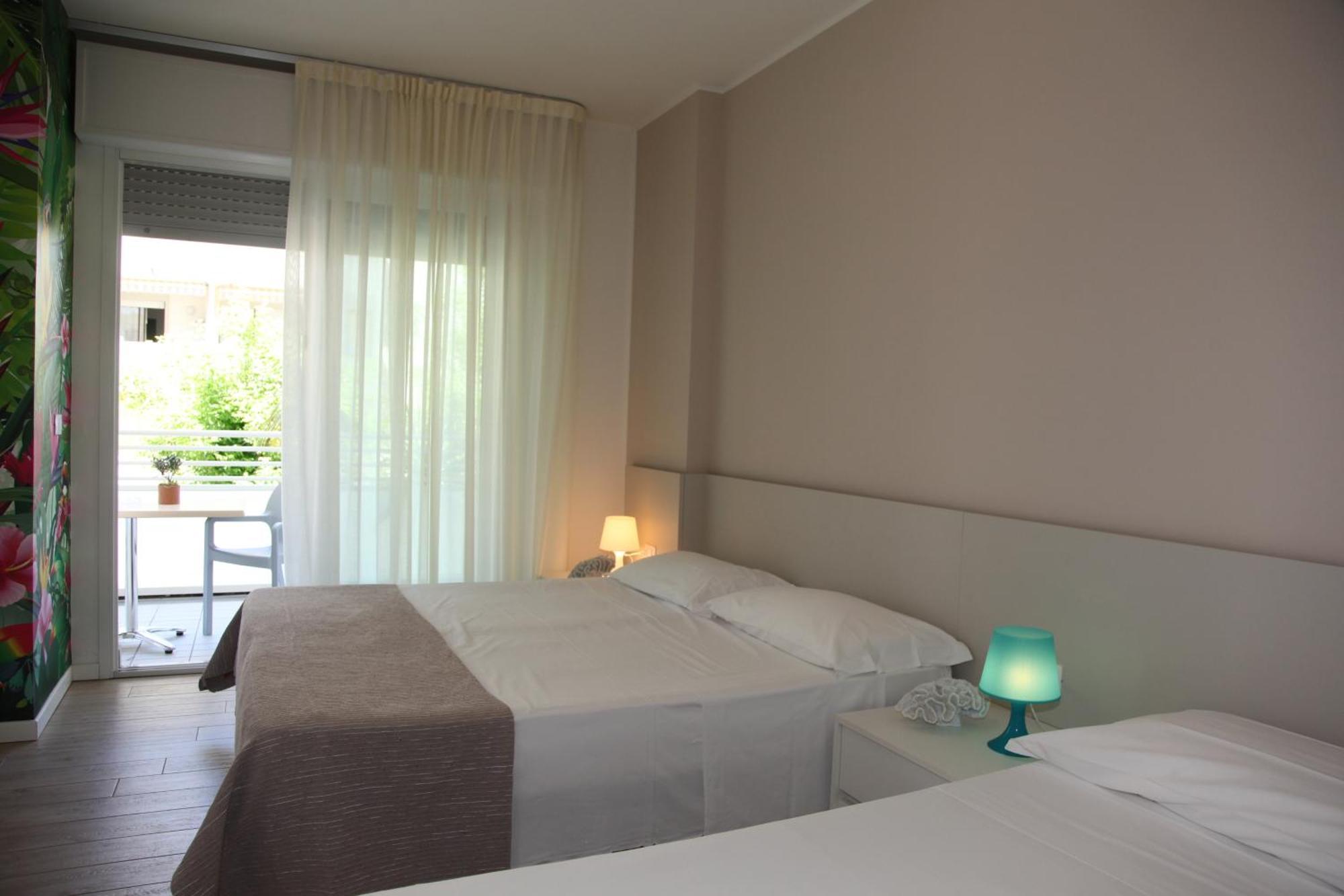 Hotel Luciana Bibione Bagian luar foto